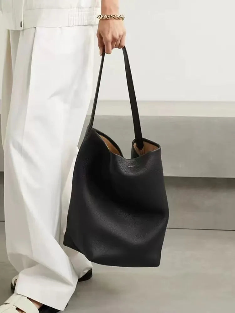 High Quality Bucket Bag Genuine Leather Shoulder Premium Large-capacity Cowhide Commuter Fashionable Relaxed Versatile NO LOGO